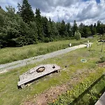 Caloroczny Jacuzzi Zieleniec Goat Glamp 豪华帐篷