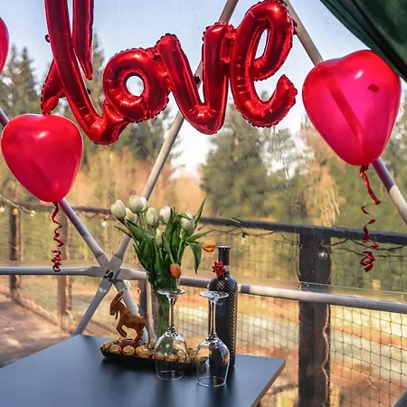 Caloroczny Jacuzzi Zieleniec Goat Glamp