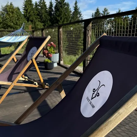 Tente de luxe Caloroczny Jacuzzi Zieleniec Goat Glamp *