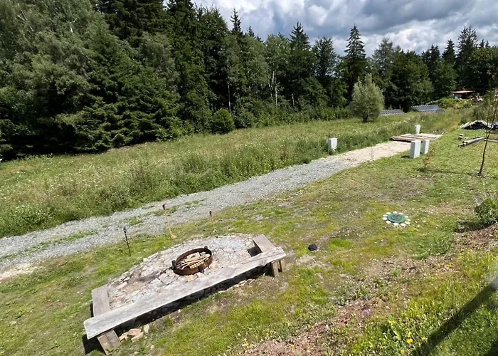 Caloroczny Jacuzzi Zieleniec Goat Glamp Luxuszelt